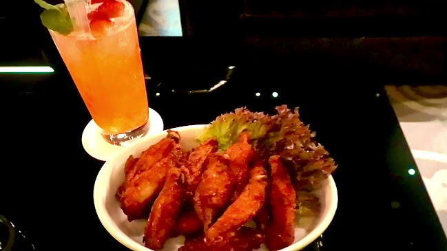 Opinii despre R3 Club Lounge în 港区 - 飲食業