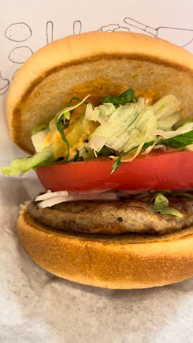 Opinii despre モスバーガーCoCoLo新潟店 în 新潟市 - 飲食業