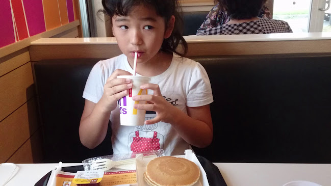 Opinii despre マクドナルド 具志川店 în うるま市 - 飲食業