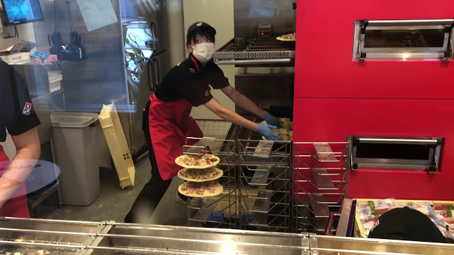 ドミノ・ピザ西条中央店 - 飲食業