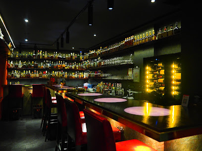 BAR LIQUOR MUSEUM お酒の美術館 八坂神社前店