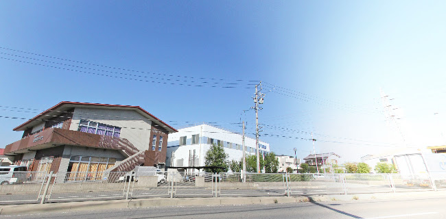 〒486-0925 愛知県春日井市中切町１８−１
