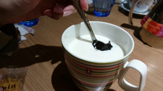 Opinii despre カフェ青山 岡山本店 în 岡山市 - 飲食業