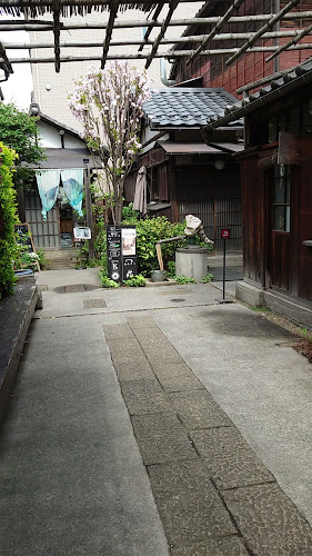 Comentarii opinii despre Think