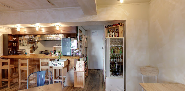 Cafe&Dining Karaltupo(カフェ&ダイニング カラッポ) - 大阪市