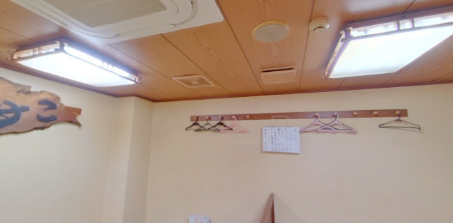 〒740-0018 山口県岩国市麻里布町６丁目４−１