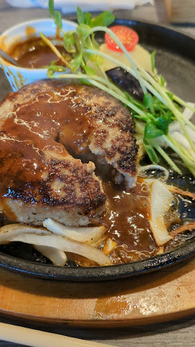 Opinii despre 和牛ハンバーグキッチン てんとう虫🐞 în 交野市 - 飲食業