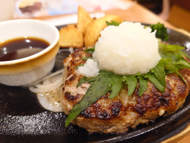 Opinii despre ビッグボーイ 葛飾白鳥店 în 葛飾区 - 飲食業