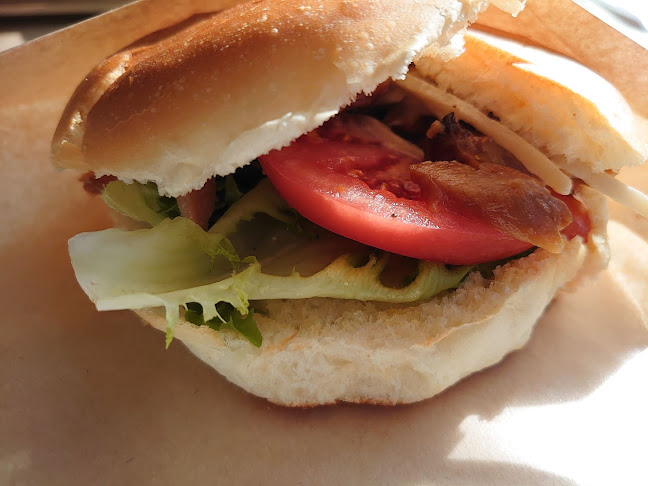 〒060-0061 北海道札幌市中央区南１条西１２丁目４−１８２ AS ビル 1F