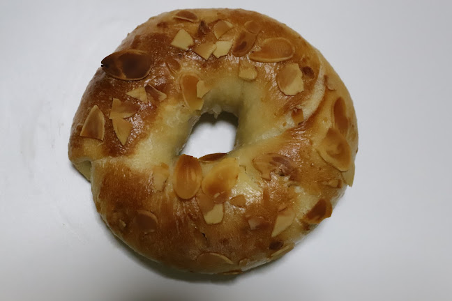 Opinii despre ブーランジェリー オンニ în 横浜市 - 飲食業