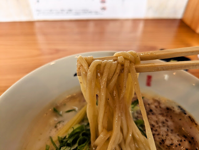 Comentarii opinii despre 二層泡鶏白湯 神宮寺