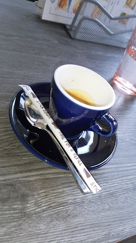 Comentarii opinii despre ホリデイコーヒー