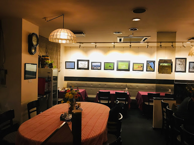 〒930-0018 富山県富山市千歳町１丁目６−１８