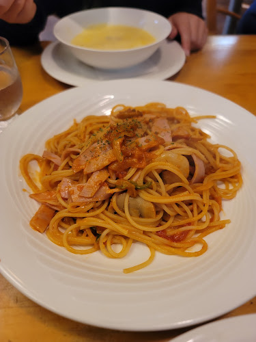 〒270-0023 千葉県松戸市八ケ崎８丁目２１−４