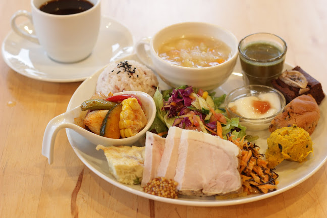 Opinii despre ベーカリーカフェブラッサム în 小田原市 - 飲食業