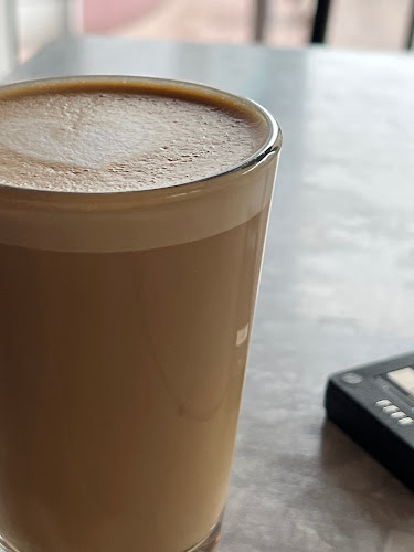 〒111-0032 東京都台東区浅草２丁目６−１５