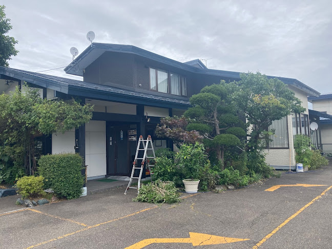 〒085-0032 北海道釧路市新栄町１４−４