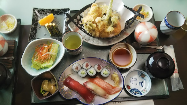 Opinii despre 花の膳(はなのぜん) 宮城野萩大通り店 în 仙台市 - 飲食業