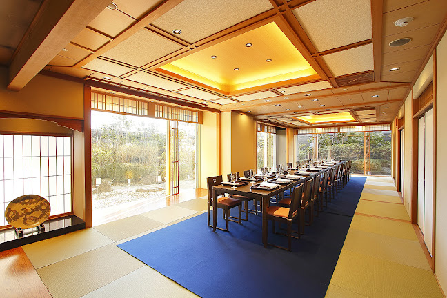 仙台 なだ万 - 飲食業