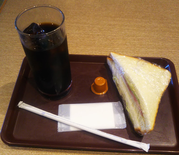 〒110-0005 東京都台東区上野７丁目１−１ JR 上野駅 構内