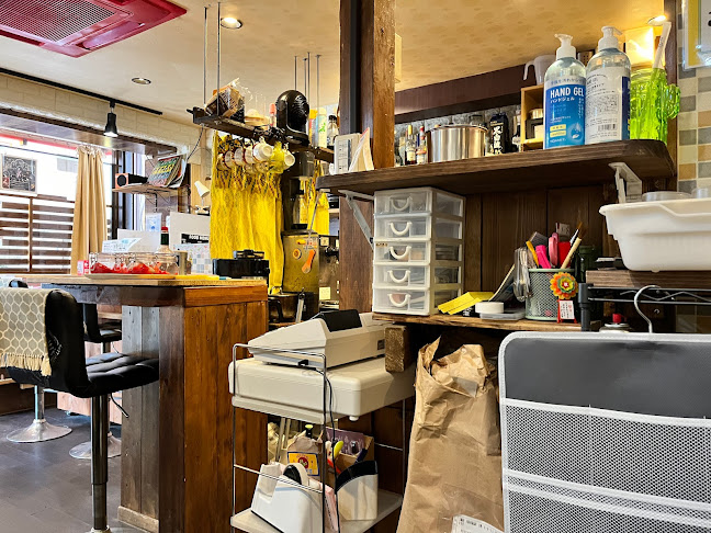 Opinii despre オムライス ペヨコ în 大阪市 - 飲食業