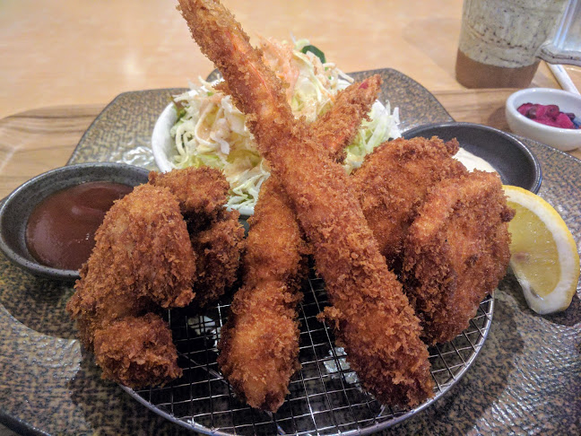 〒486-0925 愛知県春日井市中切町１８−１