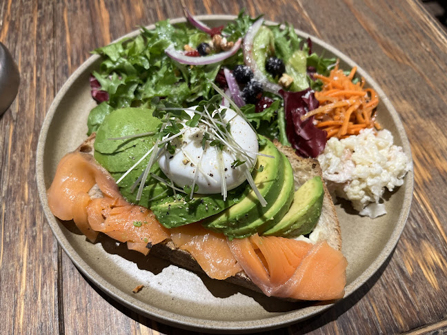 パンとエスプレッソと花束を - 海老名市