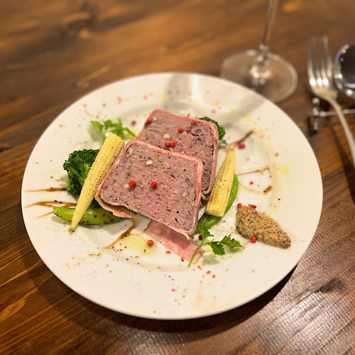 Wine & Kitchen Tre - 飲食業