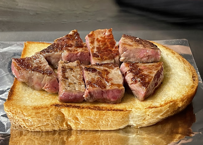 Comentarii opinii despre 牛肉料理 神戸大井(ぎゅうにくりょうり おおいにくてん)