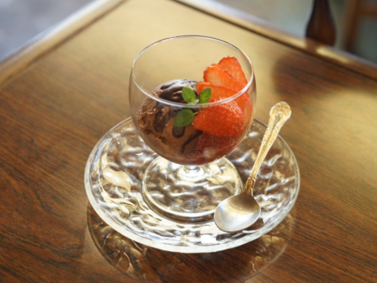 〒110-0012 東京都台東区竜泉１丁目１−２