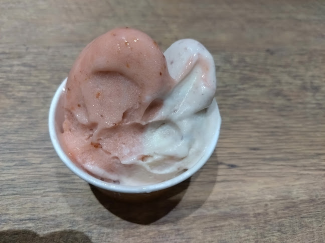 ジェラート エッコラ - 飲食業