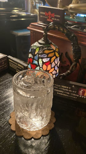 ミュージックバー イン - 飲食業