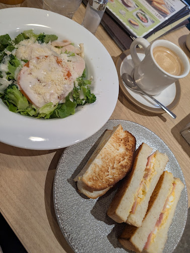 Comentarii opinii despre カフェ ルノアール 横浜元町店