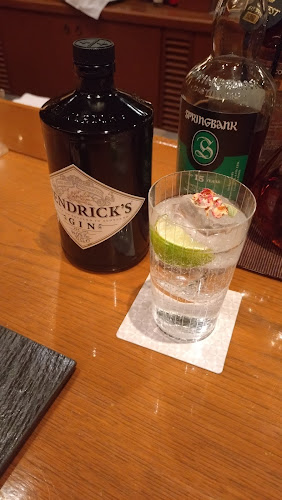 バー「ベイ・ウエスト」