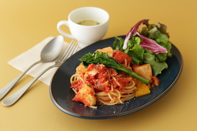 〒010-0001 秋田県秋田市中通７丁目１−２ トピコ 1階