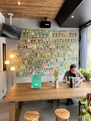 〒380-0824 長野県長野市南長野南石堂町１４２３−５