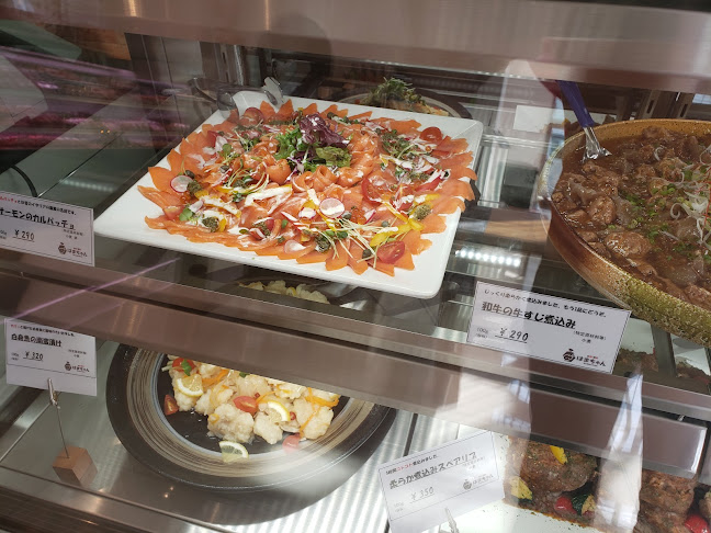 Opinii despre （株）肉のとり安 în 福岡市 - 飲食業