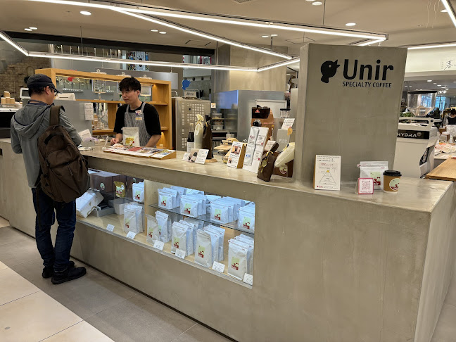 Unir ウニール 阪急うめだ店 - 大阪市