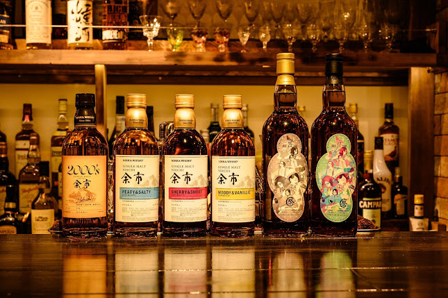 バー シスル - 飲食業