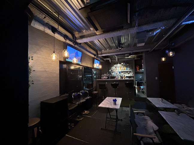 COZY HOUSE rooftop stand bar dogenzaka