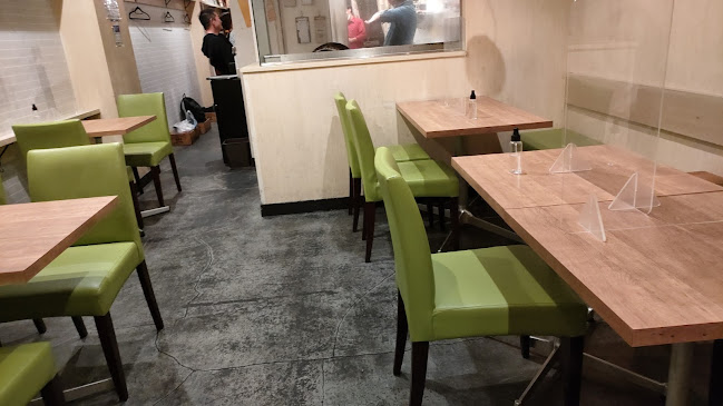 Opinii despre トリワイン PIKOSHHHU ピコシュー 京橋店 în 大阪市 - 飲食業