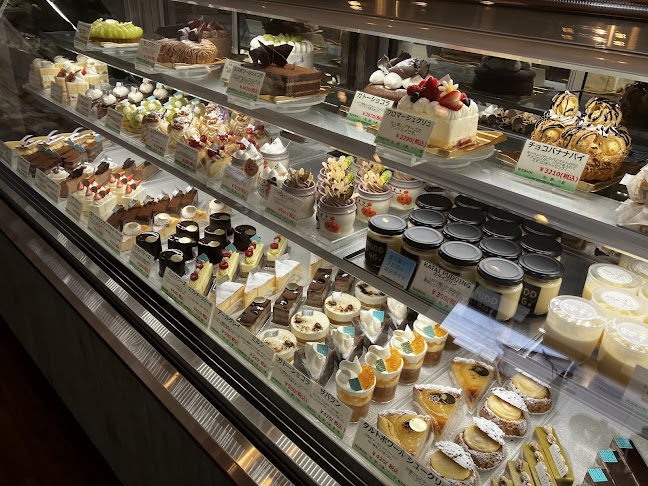 パティスリーエスポワール - 飲食業