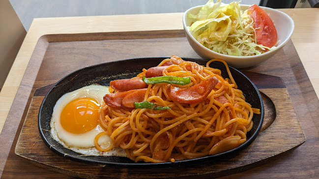 Den Den (Cafe restaurant) - 飲食業