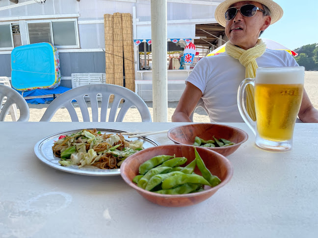 Opinii despre 海の家FLAT în 葉山町 - 飲食業