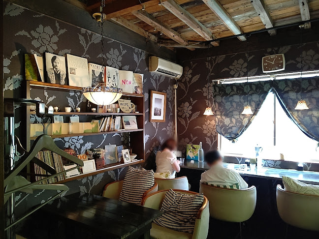 Opinii despre パーラー ホープ洋装店 în 神戸市 - 飲食業