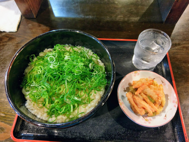 〒560-0082 大阪府豊中市新千里東町１丁目３ B1F-24号 せんちゅうパル