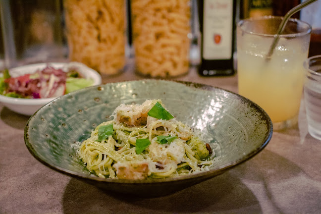 〒901-2132 沖縄県浦添市伊祖２丁目１９−１３ コーポ銘苅 102