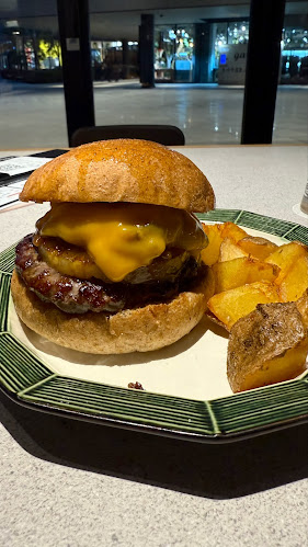 Opinii despre BRISKSTAND UMEDA în 大阪市 - 飲食業