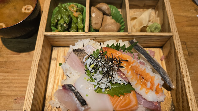 魚河岸割烹 鮮 - 飲食業