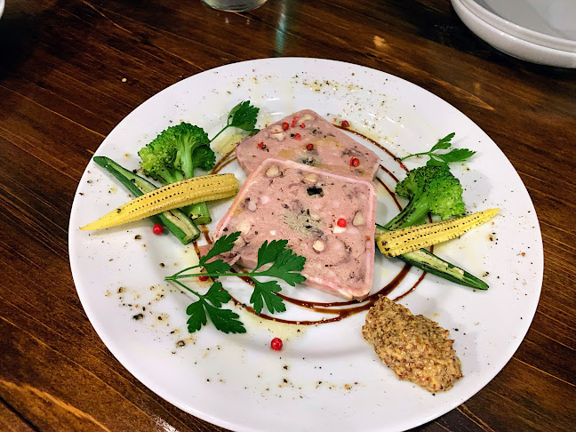 Wine & Kitchen Tre - 西尾市